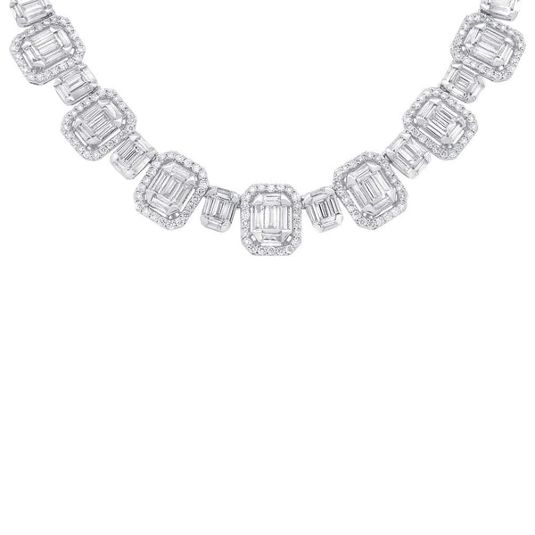 18 Karat white gold stunning  necklace with diamonds