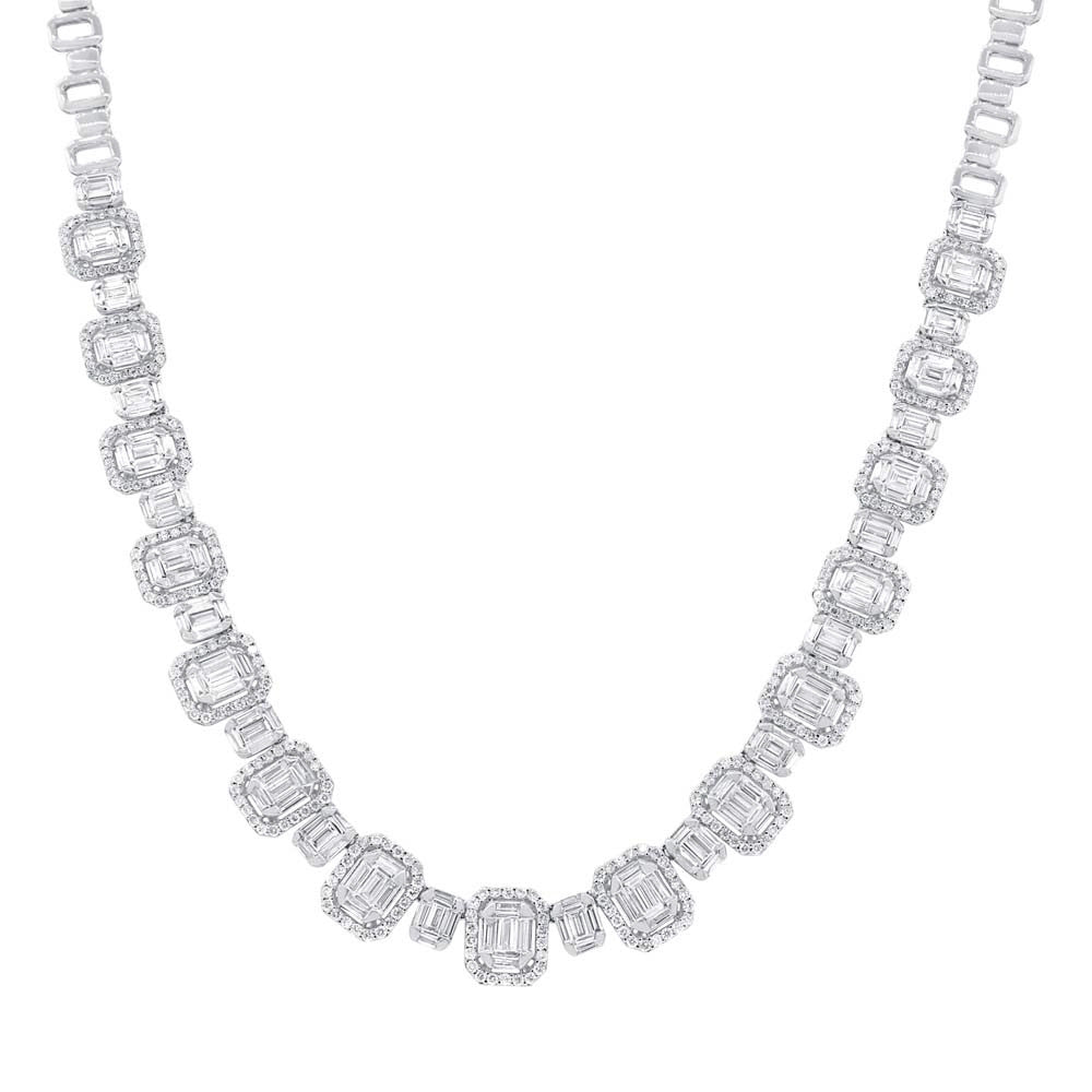 18 Karat white gold stunning  necklace with diamonds